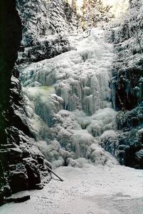Zamarznięty Wodospad Kamieńczyka